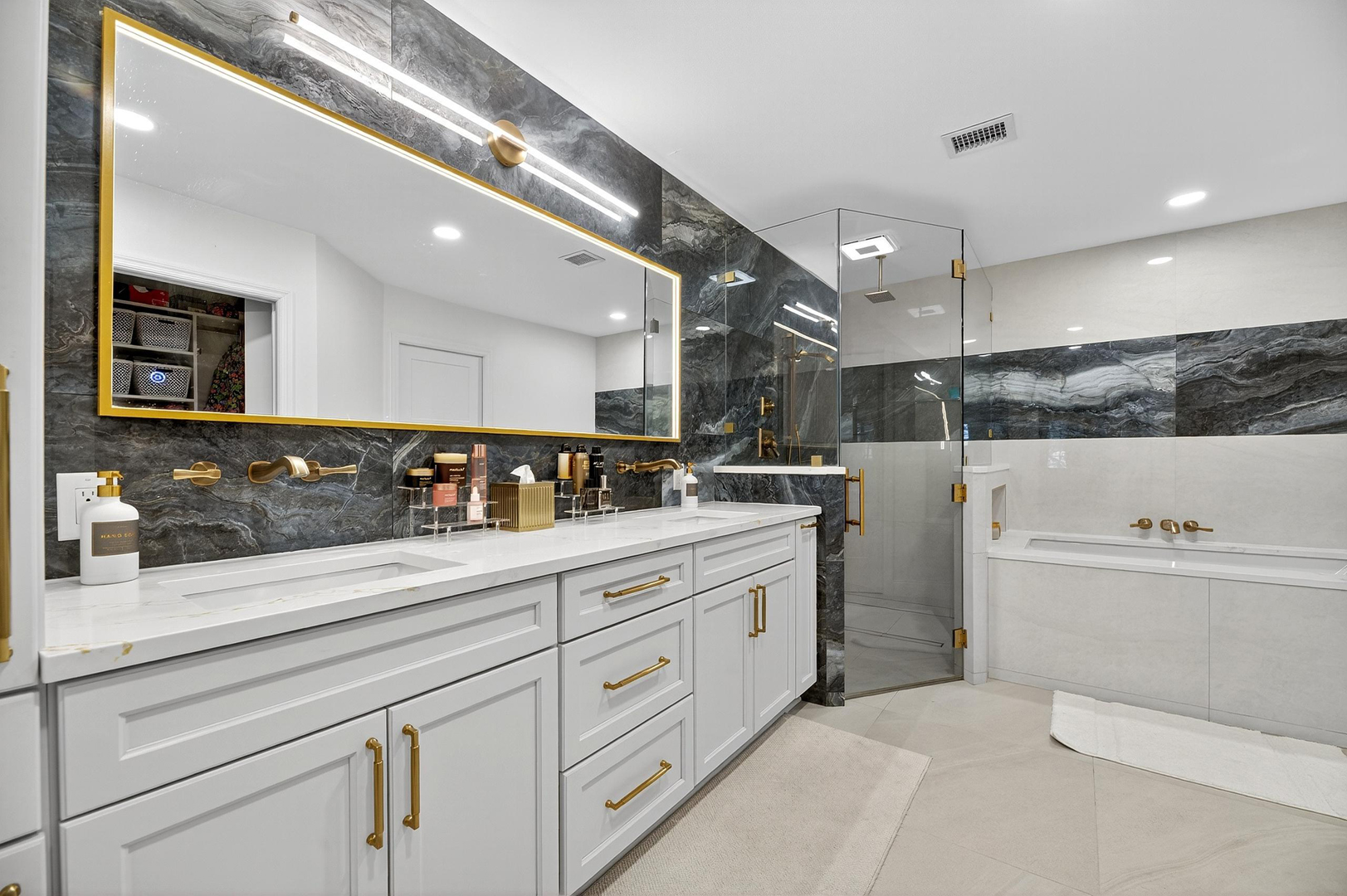 5014 W Longfellow Ave, South Tampa